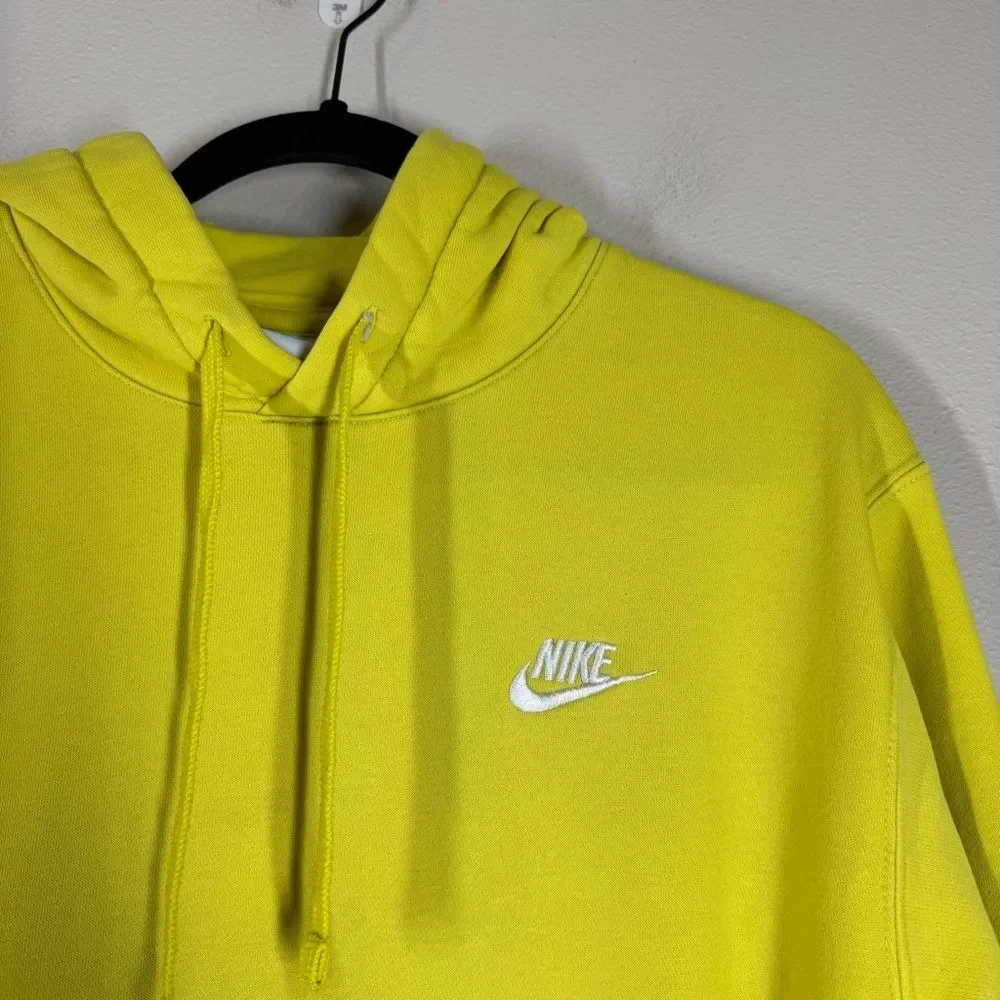 Nike Sportswear Club Fleece Hoodie Sweatshirt Neon Yellow Men’s Small BV2654-765